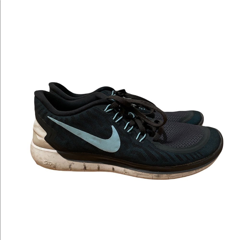 NIKE Womens Sneakers SIZE 8.5 blue and black colors